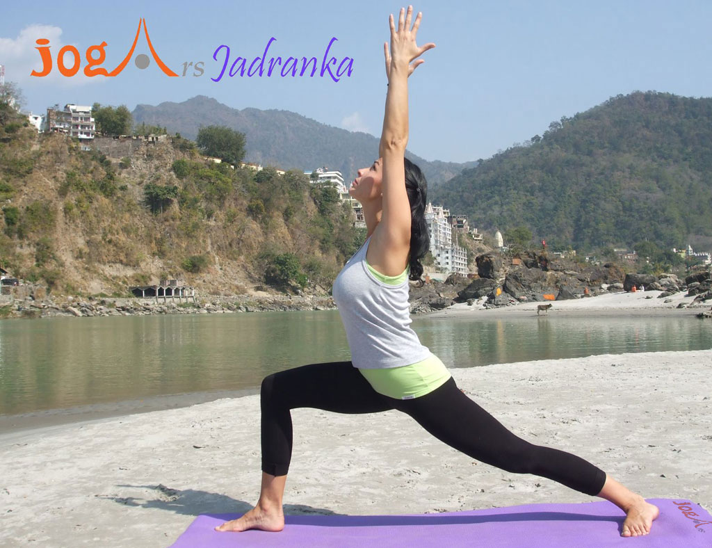 Joga-polozaji-Heroj-I-Virabhadrsana-I-Jadranka