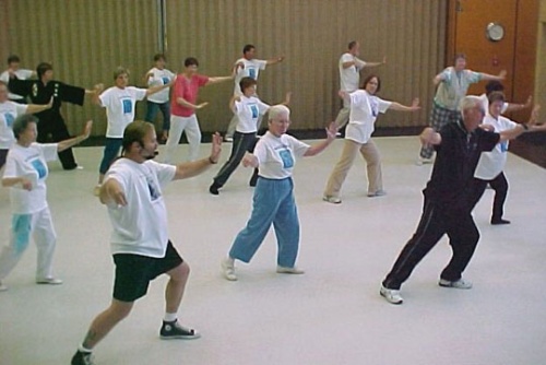 1-Senior-qigong-jogif