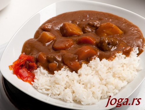 751-7a-curry-jogif