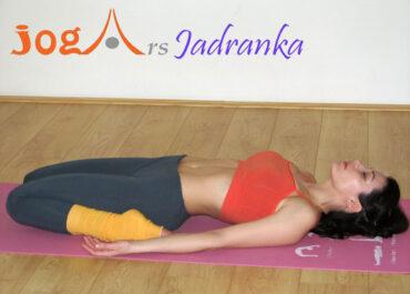 Joga položaj: LEŽEĆI JUNAK (Supta virasana) - Joga vežbe - asane